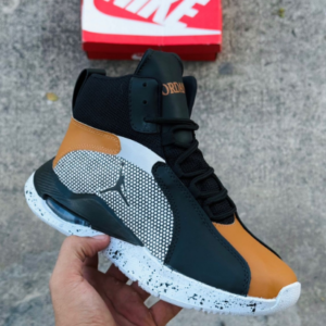 BOTA JORDAN 3